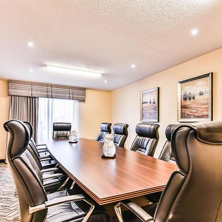 Comfort Inn&Suites Ambassador Bridge Windsor Exterior foto