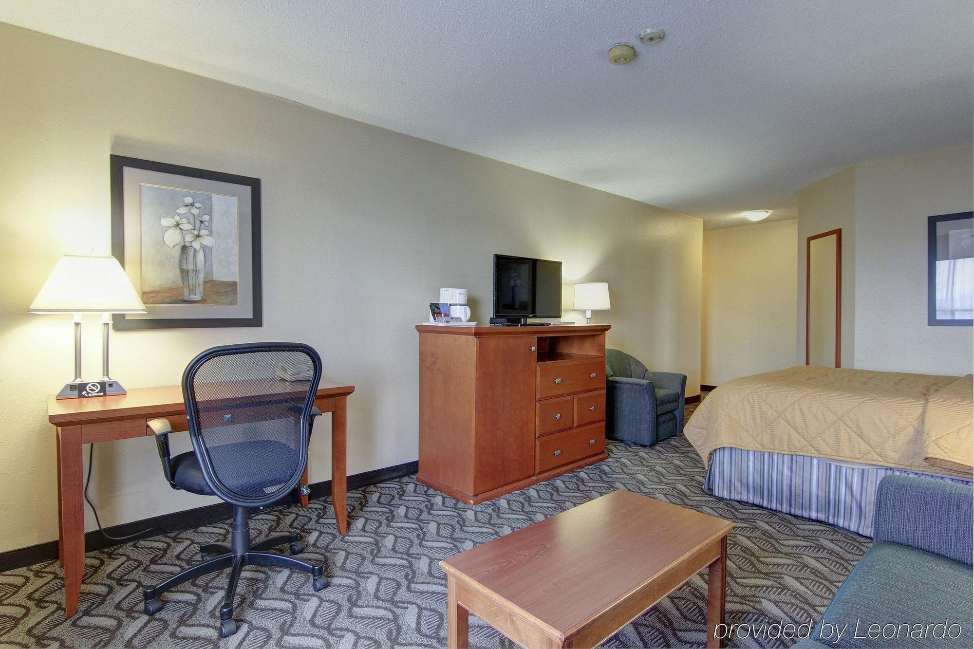 Comfort Inn&Suites Ambassador Bridge Windsor Exterior foto