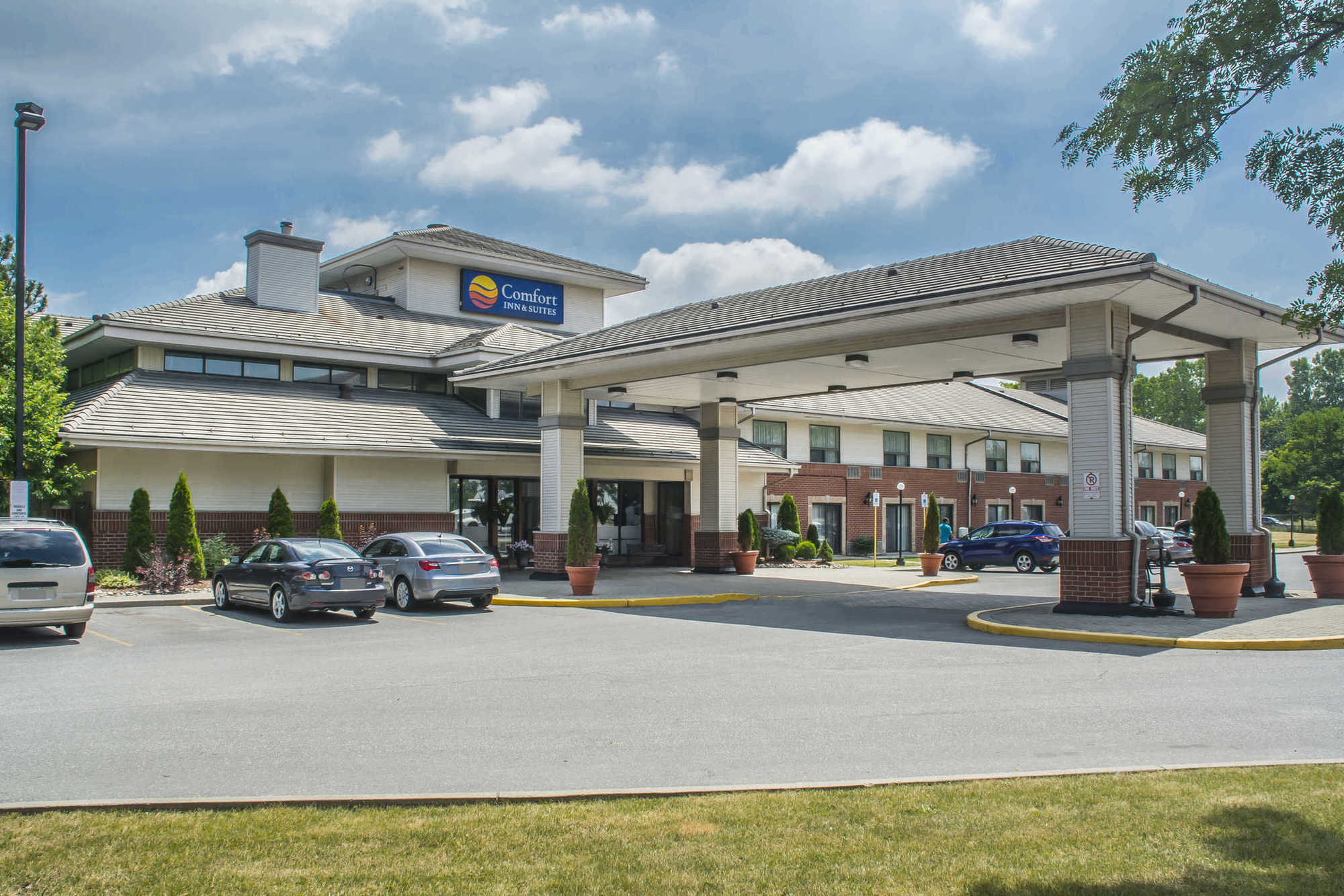 Comfort Inn&Suites Ambassador Bridge Windsor Exterior foto