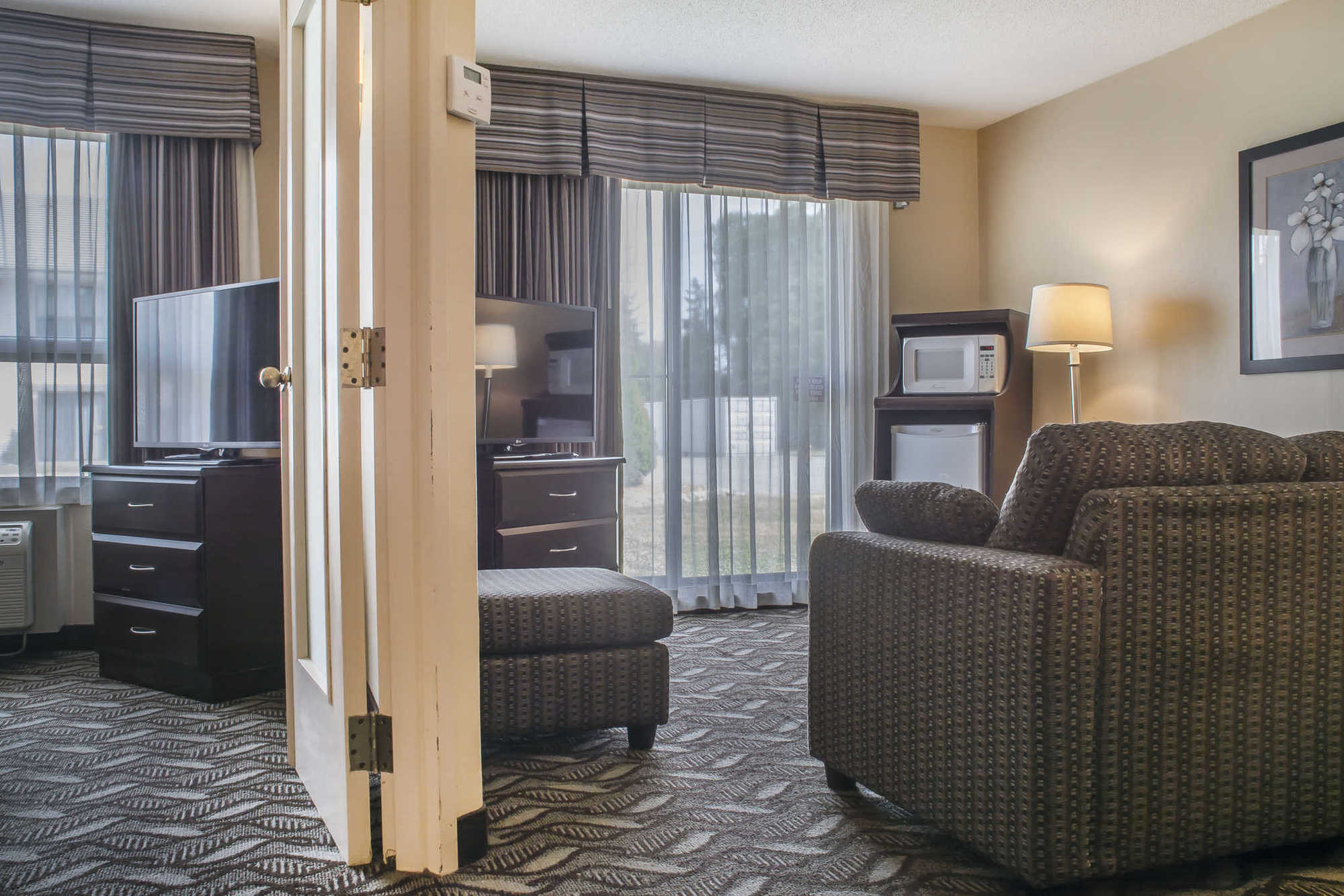 Comfort Inn&Suites Ambassador Bridge Windsor Quarto foto
