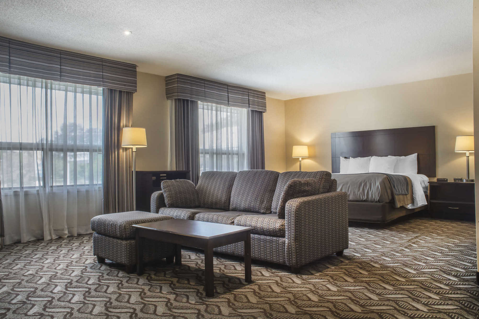 Comfort Inn&Suites Ambassador Bridge Windsor Quarto foto